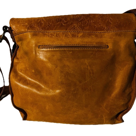 The Sak Crossbody Bag”Silverlake” Leather Tan Brown Embossed Boho Cowgirl - Picture 3 of 7
